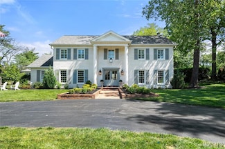 561 Tregaron Place, Saint Louis, MO 63131
