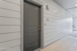 2501 Bienville Blvd Unit 412, Ocean Springs, MS 39564