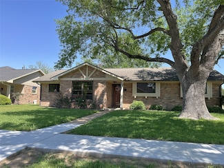 1711 Blackburn Dr, Pasadena, TX 77502