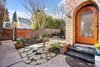 6010 35th Ave NE, Seattle, WA 98115