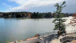 350 E Hiawatha Dr Unit 212, Wisconsin Dells, WI 53965