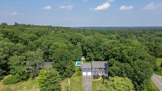 1 Kenneth Rd, Sandown, NH 03873