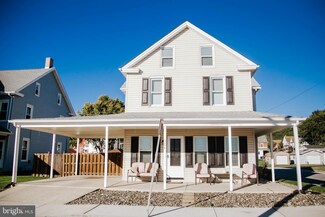 124 Railroad St, Etters, PA 17319