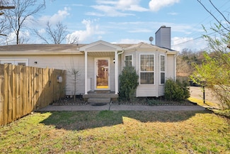 906 Patio Dr, Nashville, TN 37214