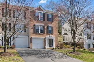 341 Murrays Ln, Pittsburgh, PA 15234