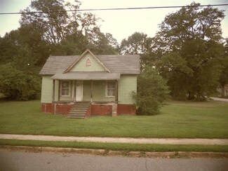 11 Carney St, Drayton, SC 29333