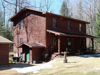 8270 Maplewood Ct, Sayner, WI 54560