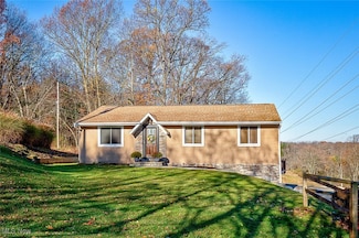 49 Comanche Trail, Malvern, OH 44644