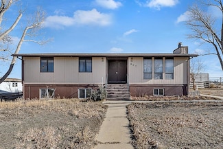 607 Pine St, Medicine Bow, WY 82329