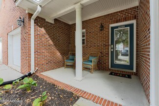 6029 Banded Tulip Dr, Wilmington, NC 28412