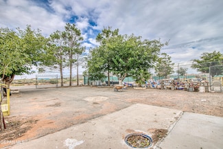 14572 Bradley Rd, El Paso, TX 79938
