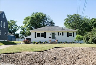 1476 Salem Ave, Akron, OH 44306