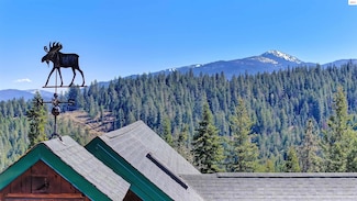 122 Makridge Ln, Kingston, ID 83839