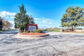 465 W Dominion Dr Unit 1001, Wood Dale, IL 60191