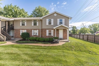 1815 New Sun Ct Unit 1, Florissant, MO 63031