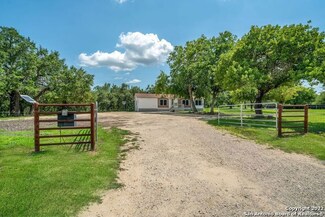 21732 Priest Rd, Elmendorf, TX 78112