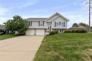 10401 N Walnut St, Kansas City, MO 64155