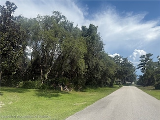 424 Oxbow Dr, Sebring, FL 33876