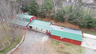 402 Hackett Swamp Rd, Charlestown, NH 03603