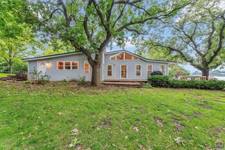 378 Lakeshore Dr, Alma, KS 66401