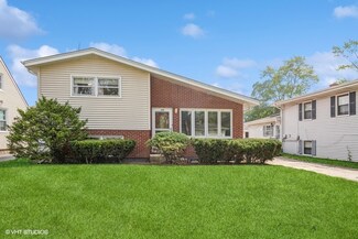 159 N Elmwood Ave, Wood Dale, IL 60191