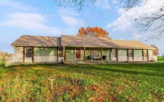 19517 S Quail Ridge Rd, Belton, MO 64012