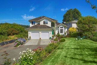 8117 SE Bay St, Port Orchard, WA 98366