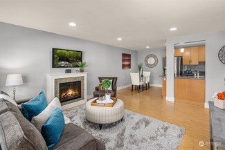 21305 48th Ave W Unit B109, Mountlake Terrace, WA 98043