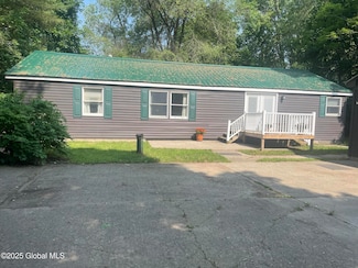 16B 2nd St, Gansevoort, NY 12831