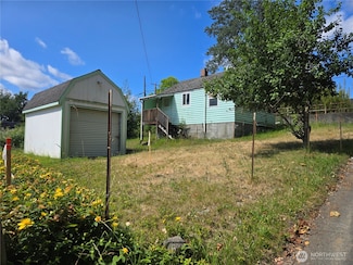 2572 Perry Ave, Bremerton, WA 98310