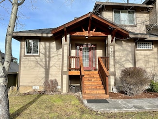 4813 Falcon Dr, Klamath Falls, OR 97601