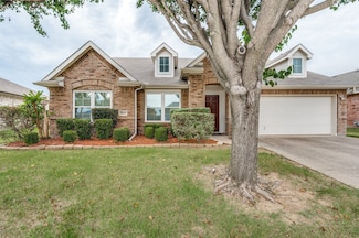 5839 Twilight Dr, Grand Prairie, TX 75052