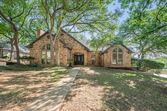 2101 Wilson Dr, Arlington, TX 76011