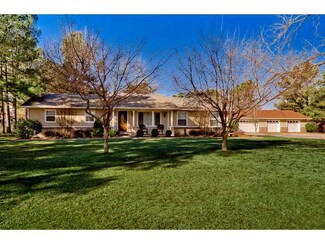 521 Elm Springs Rd, Springdale, AR 72762