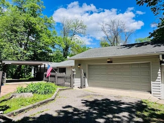 840 N Shore Dr W, Mound, MN 55364