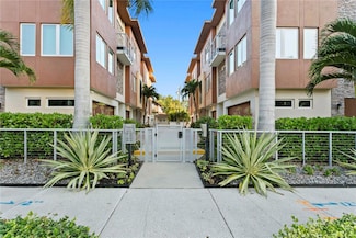 153 5th Ave NE, Saint Petersburg, FL 33701