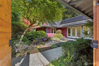 17505 NE 4th Place, Bellevue, WA 98008