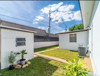 5170 SW 7th St, Coral Gables, FL 33134
