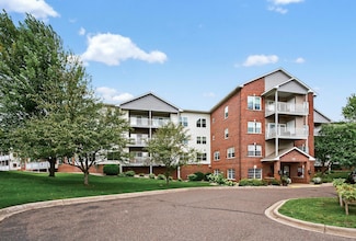 2231 N Penn Place Unit 120, North Saint Paul, MN 55109