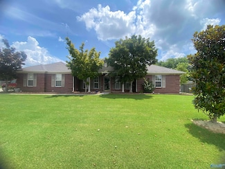 100 Shallowhill Rd, Huntsville, AL 35811