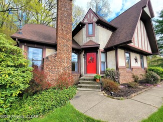61 Hickory St, Shavertown, PA 18708