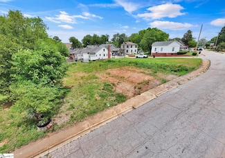 304 Sullivan St, Greenville, SC 29605