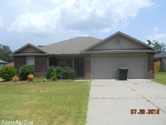 64 Angel Ct, Mabelvale, AR 72103