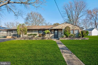 808 Walnut St, Palmyra, NJ 08065