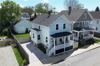 29 Webster St, Newport, RI 02840
