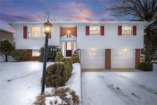 230 McJunkin Rd, Pittsburgh, PA 15239