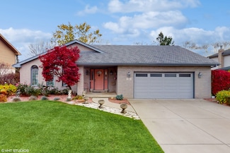 616 Misty Creek Dr, New Lenox, IL 60451
