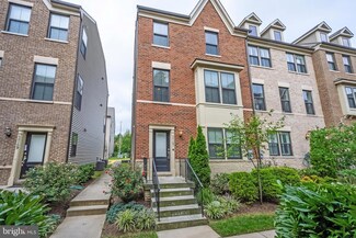 3747 Signal Knob Ct, Falls Church, VA 22041