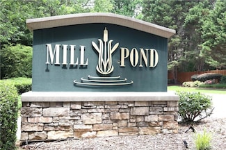 308 Mill Pond Ct SE, Smyrna, GA 30082