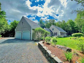 219 Bog Rd, New London, NH 03257